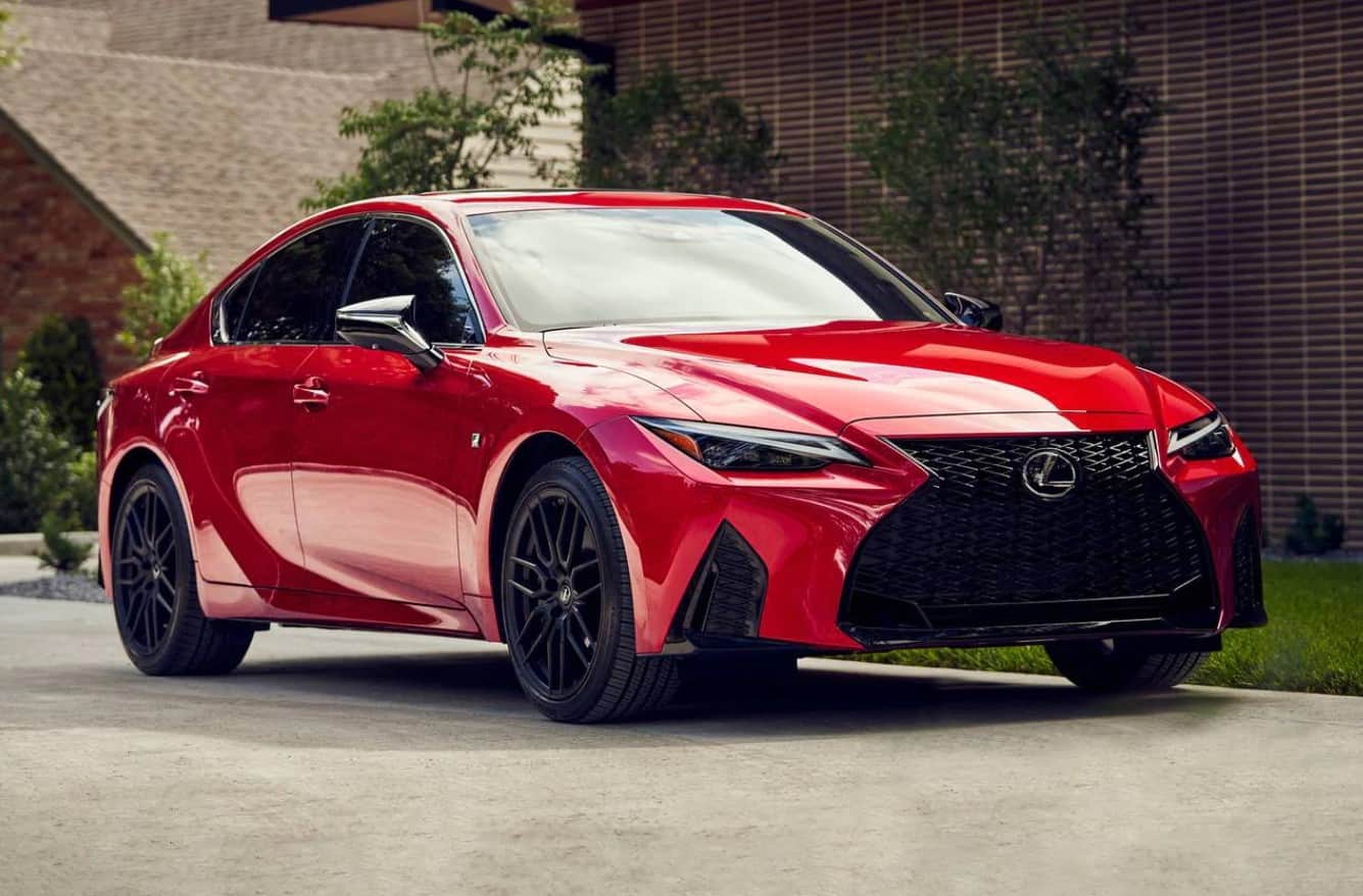 Lexus IS