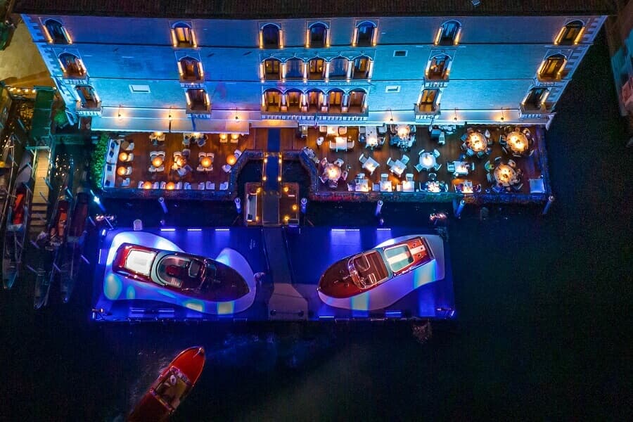 Anniversario et un Aquarama