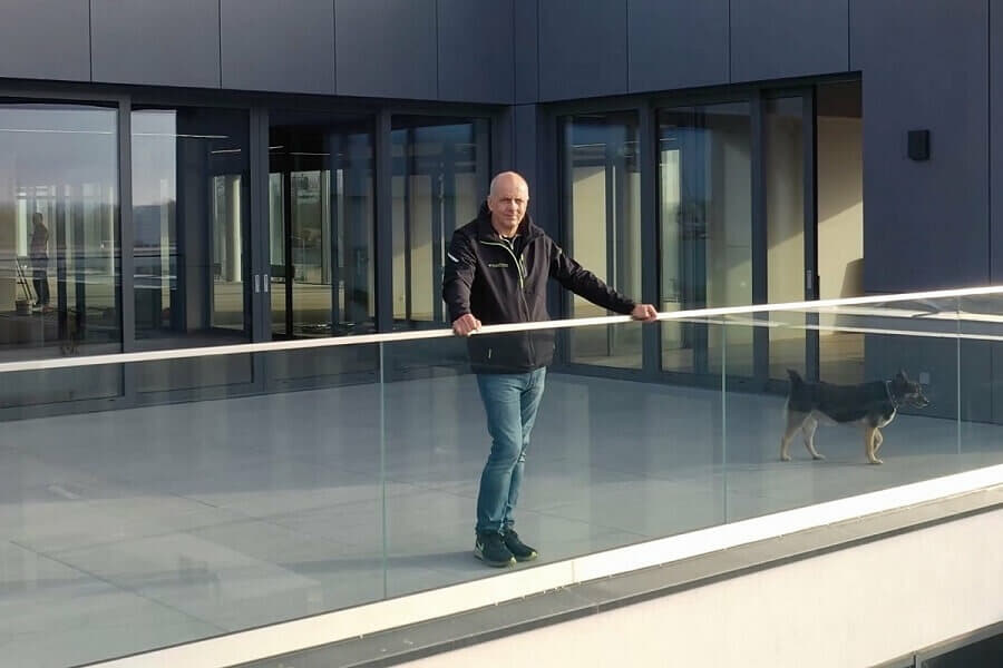 Francis Lapp dans ses nouveaux locaux