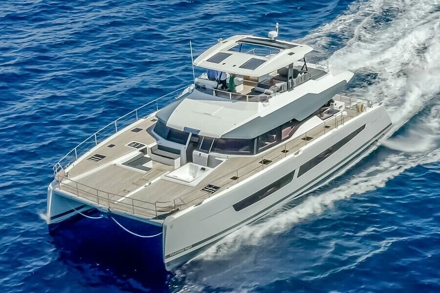 Fountaine Pajot Power 67