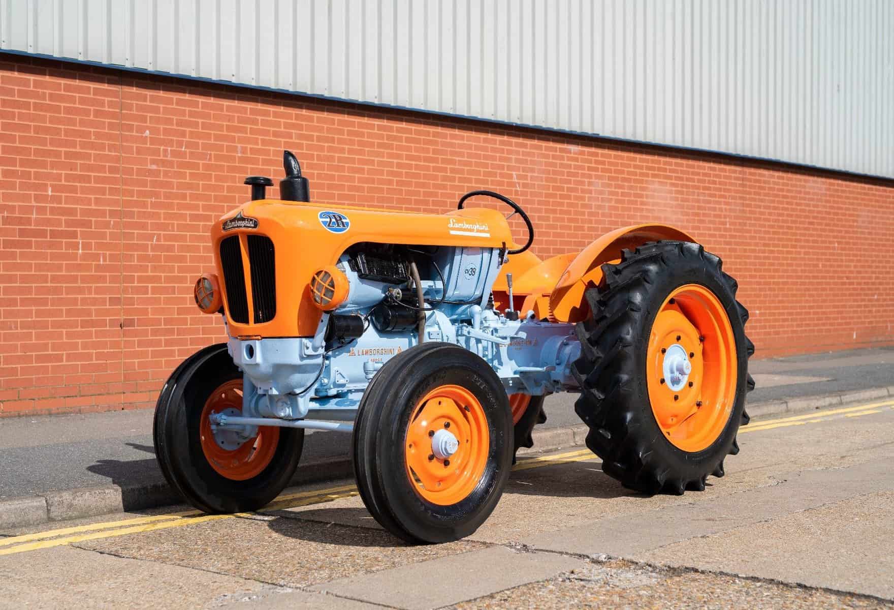 Tracteur Lamborghini L33