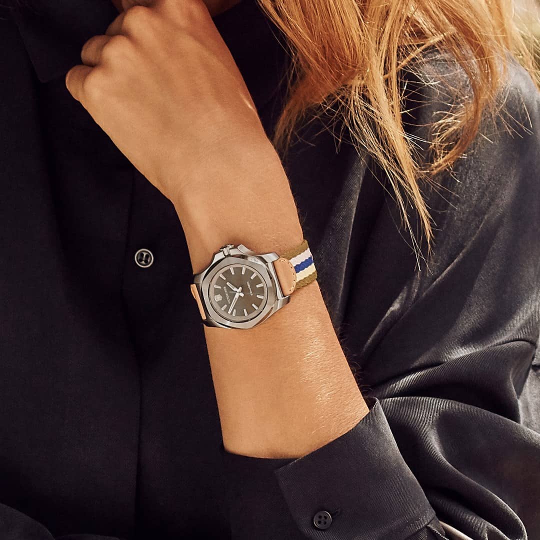 Victorinox I.N.O.X. V