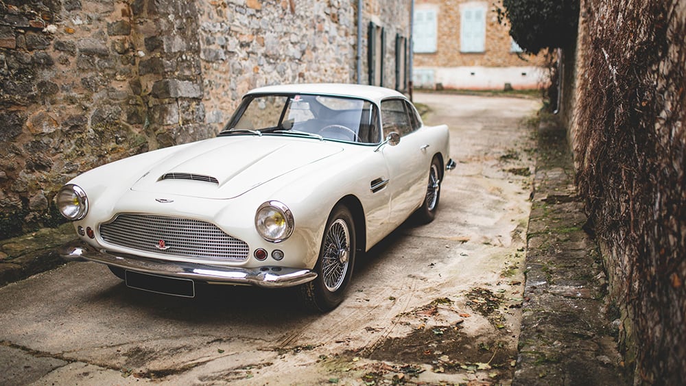 Aston Martin DB4