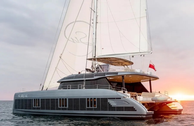 Sunreef 60 Eco, Surreal