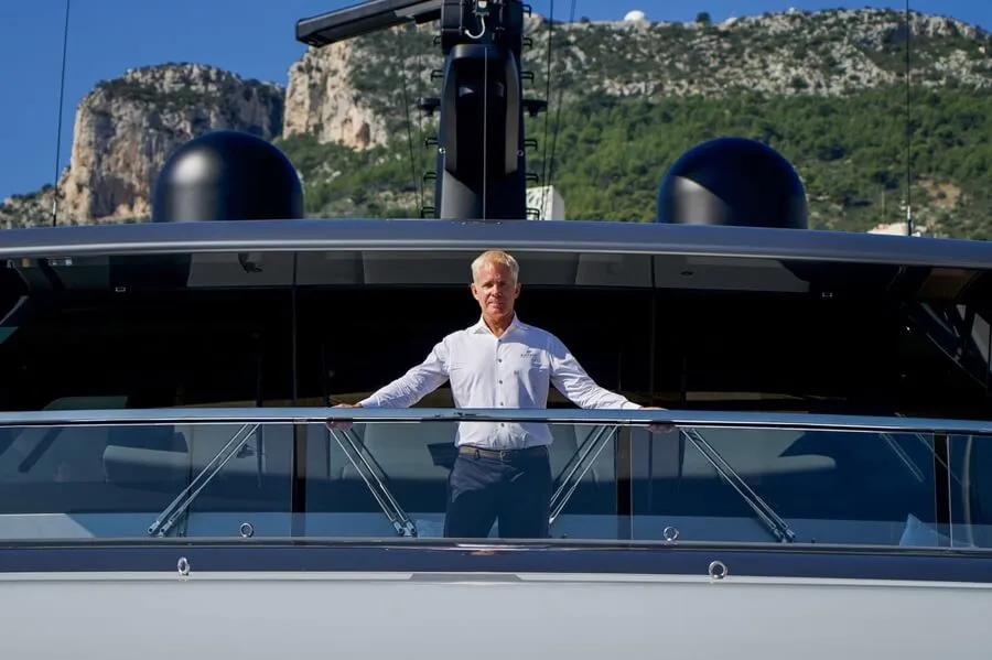 James Clayton, Directeur des ventes, Simpson Superyachts
