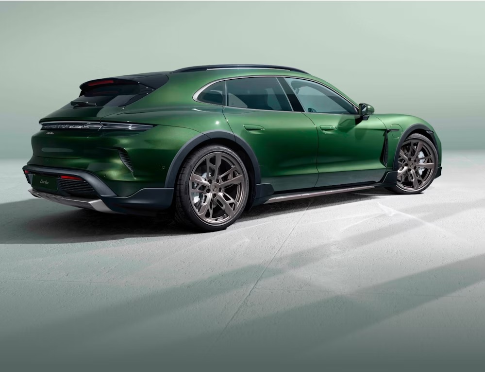 Porsche Taycan Cross Turismo électrique 4S